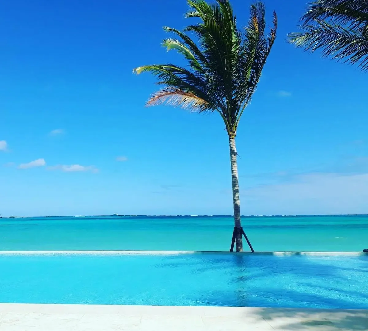 Contactos de Cable Beach Condo Large Private Patio With Bbq
