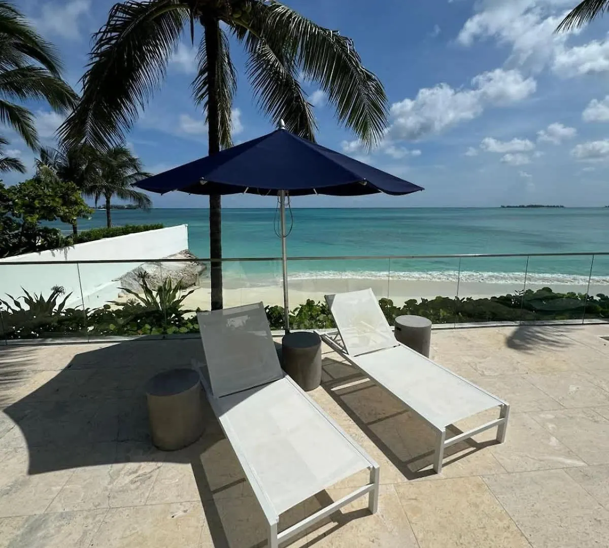 Cable Beach Condo Large Private Patio With Bbq Nassau